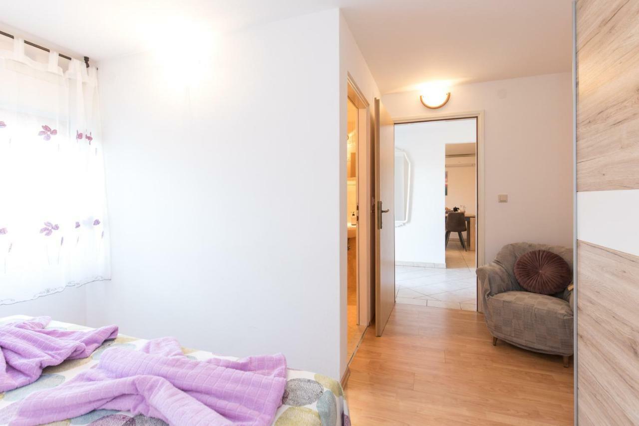 Apartment Adrijana Врбник Экстерьер фото