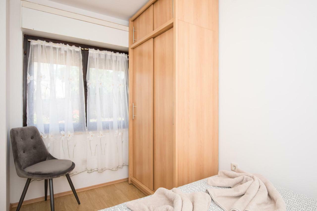 Apartment Adrijana Врбник Экстерьер фото